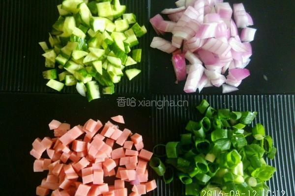 火腿馍丁鸡蛋饼(二人份)的做法图解4