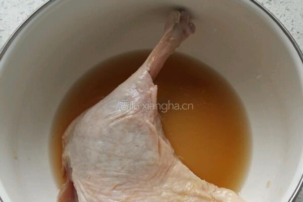 酱香鸭腿的做法图解1