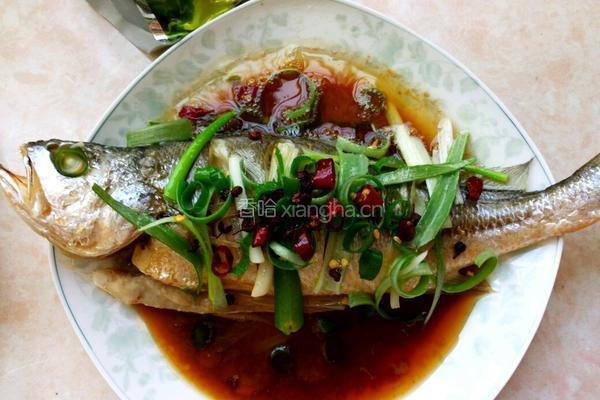 油泼黄花鱼的做法图解8