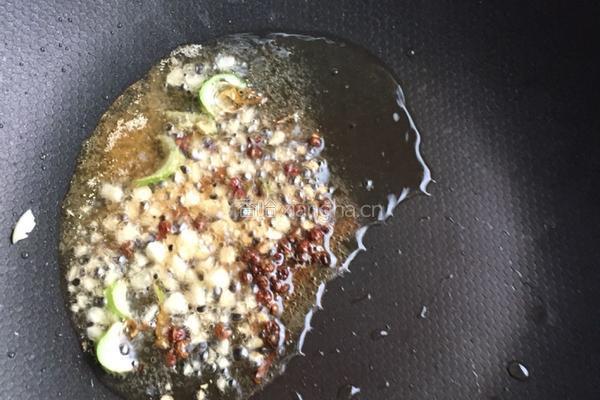 干煸蒜蓉扁豆的做法图解5