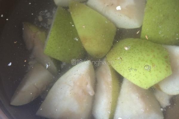 川贝冰糖梨水的做法图解4