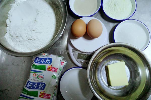 火腿肠椰蓉吐司面包（面粉版）的做法图解1
