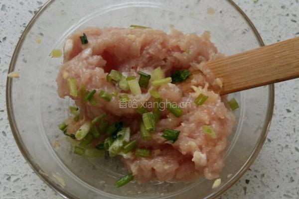 水晶萝卜卷的做法图解1