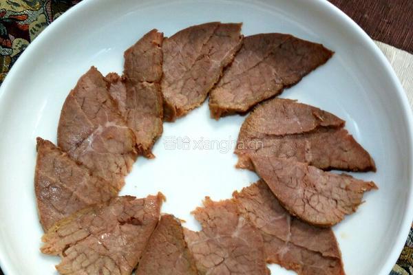 香菇丸子牛肉焗饭的做法图解3
