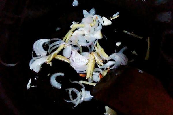 土豆牛肉丝的做法图解2
