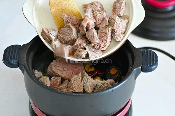 红焖牛肉的做法图解5