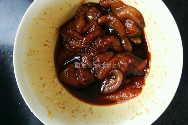 青椒炒肉片的做法图解2