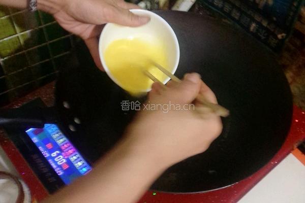 番茄炒鸡蛋(๑؂๑）的做法图解1