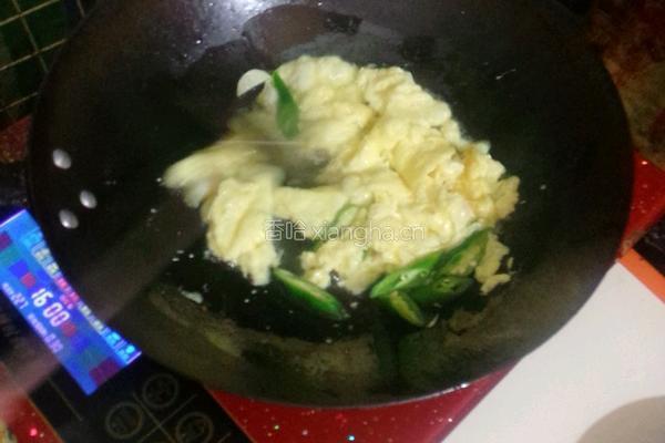 番茄炒鸡蛋(๑؂๑）的做法图解3