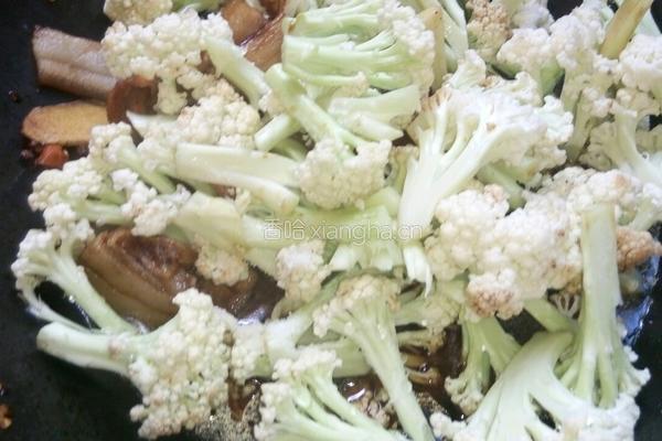 猪肉烧花菜的做法图解5