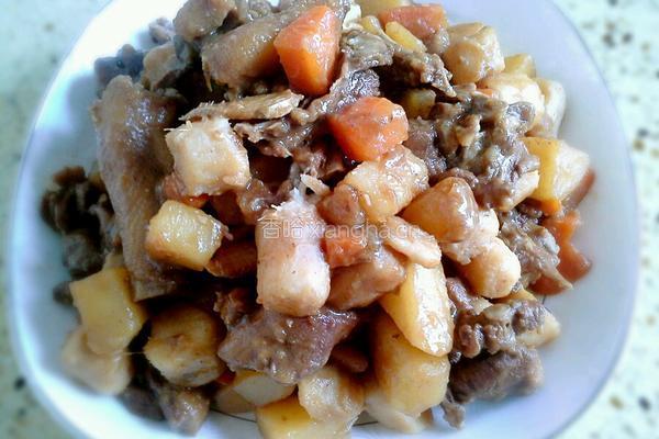 山药土豆红焖鸭肉的做法图解6