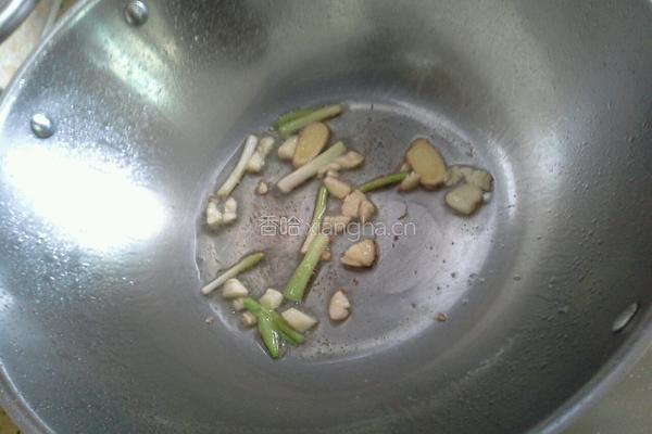 山药土豆红焖鸭肉的做法图解3