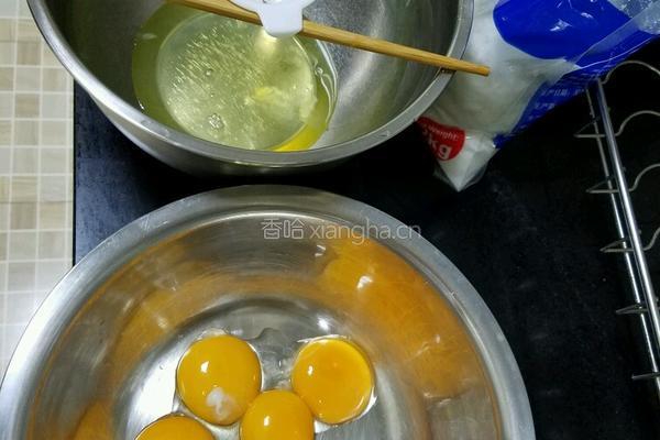 酸奶蛋糕的做法图解1