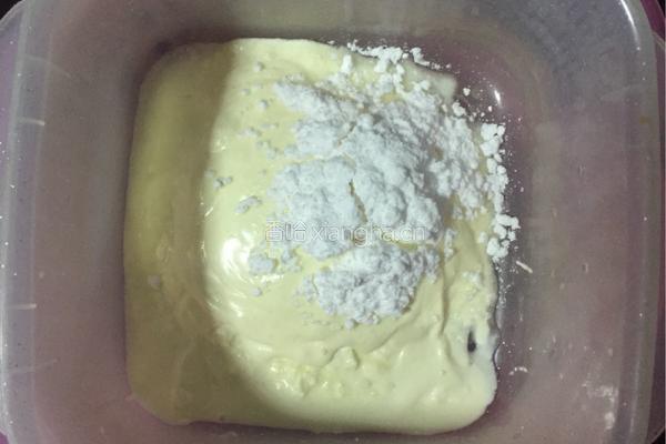 奶油小蛋糕的做法图解3