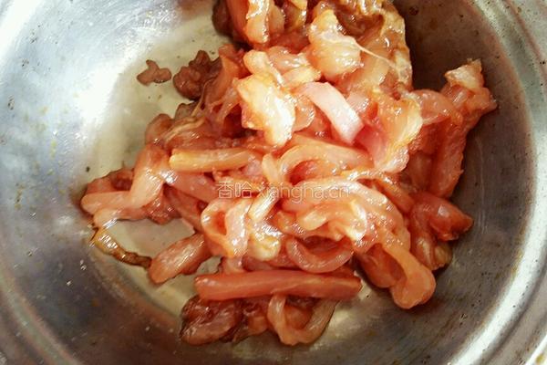竹叶菜杆炒肉丝的做法图解7