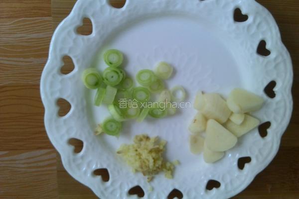 彩椒耗油海鲜菇的做法图解3