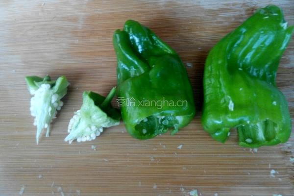 猪肉圆白菜馅饺子的做法图解4