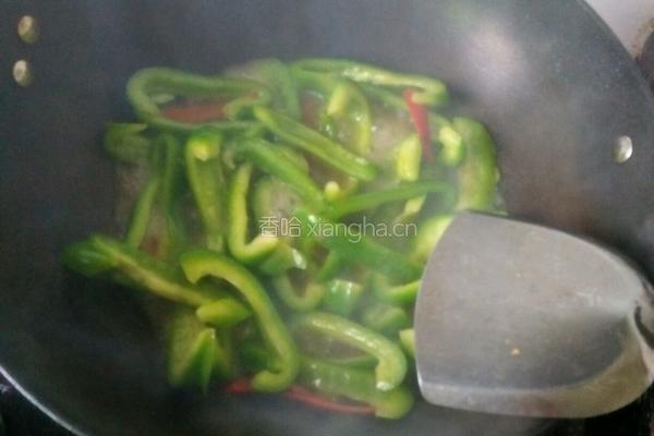 双椒炒牛肉的做法图解5