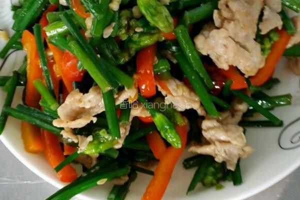 韭菜苔甜椒炒肉片的做法图解5