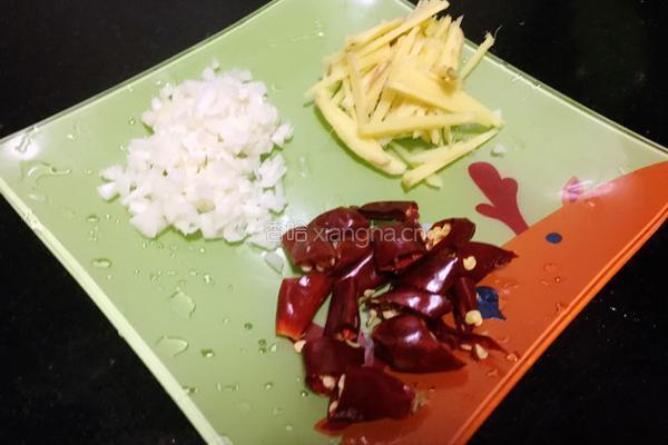西芹炒肉丝的做法图解4