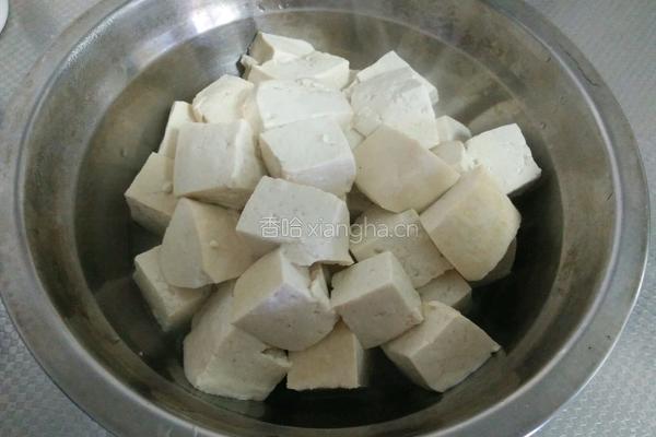 麻辣豆腐的做法图解1