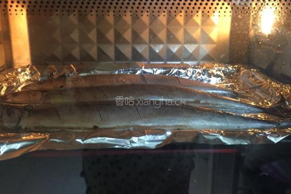 烤秋刀鱼的做法图解5