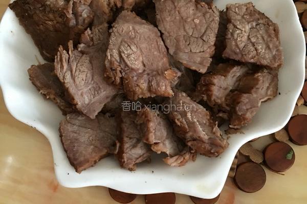 牛肉面的做法图解1