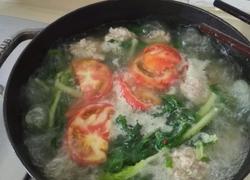 圆子番茄青菜汤