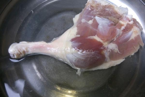 鸭腿冬瓜汤的做法图解1