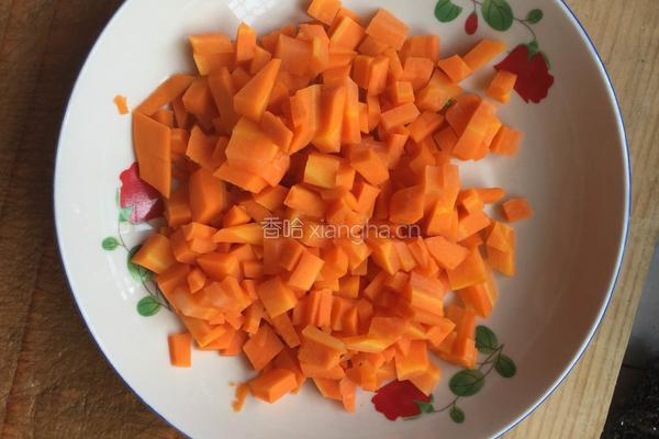 酸胡萝卜炒鸭珍的做法图解5