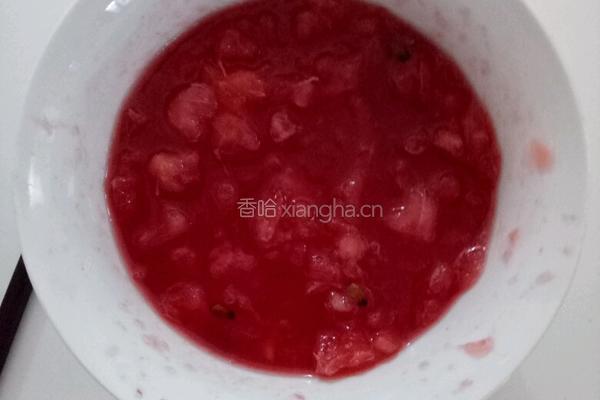 西瓜椰汁露的做法图解1
