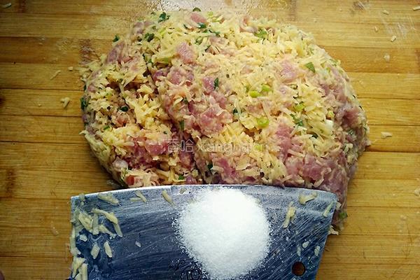 土豆馅饺子的做法图解4