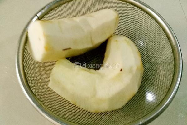  家常肉丁炒茄子的做法图解1