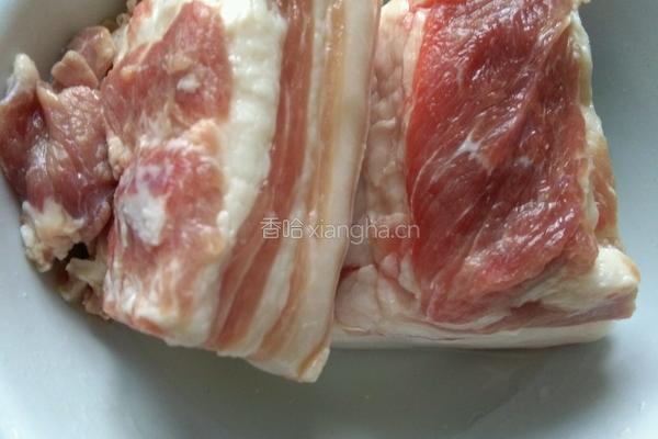 梅菜扣肉的做法图解1