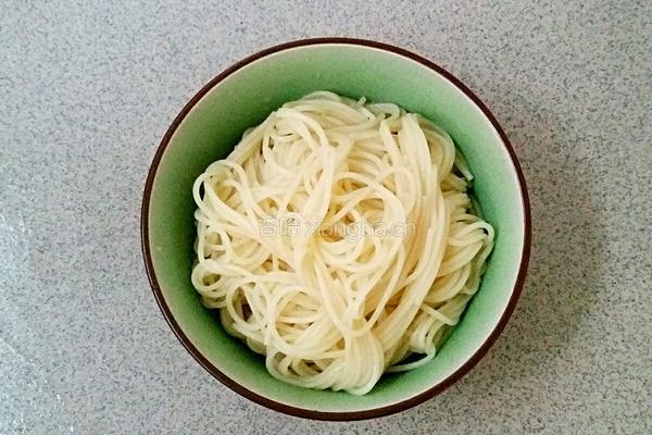 葱油拌面的做法图解9