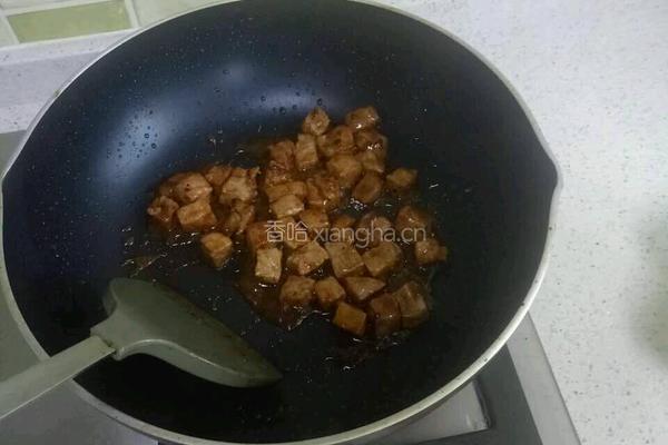 黑椒牛肉意面的做法图解2