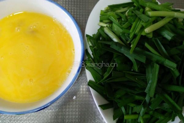 韭菜炒鸡蛋的做法图解1