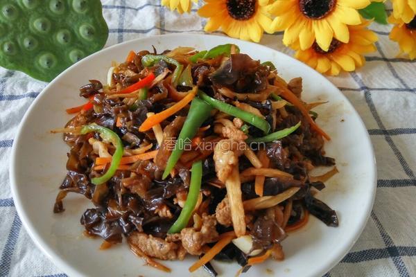 茭白木耳胡罗卜炒肉丝的做法图解5