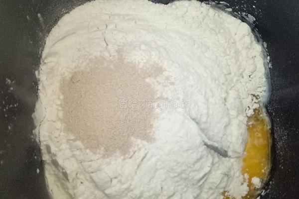 蔓越莓牛奶吐司的做法图解2