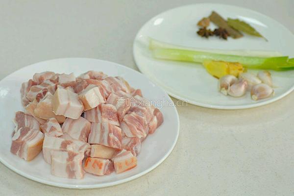 砂锅红烧肉的做法图解1