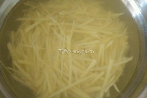 土豆丝鸡蛋饼的做法图解1