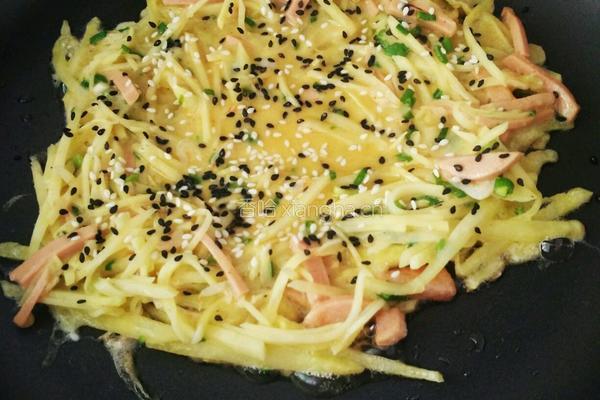 土豆丝鸡蛋饼的做法图解9