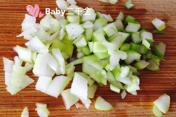 金针菇炒鸡蛋的做法图解3