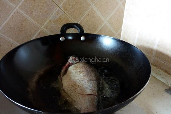 糖醋鳊鱼的做法图解4