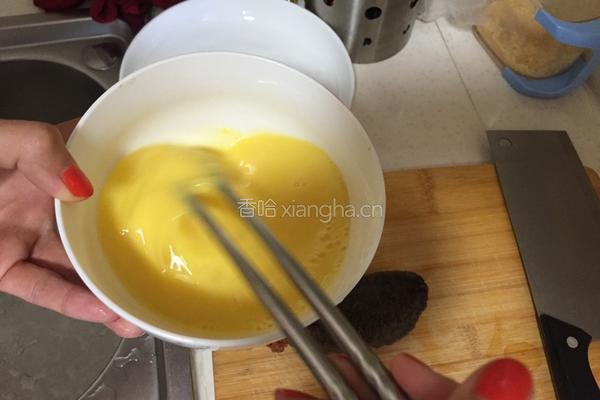 海参蛋羹的做法图解2