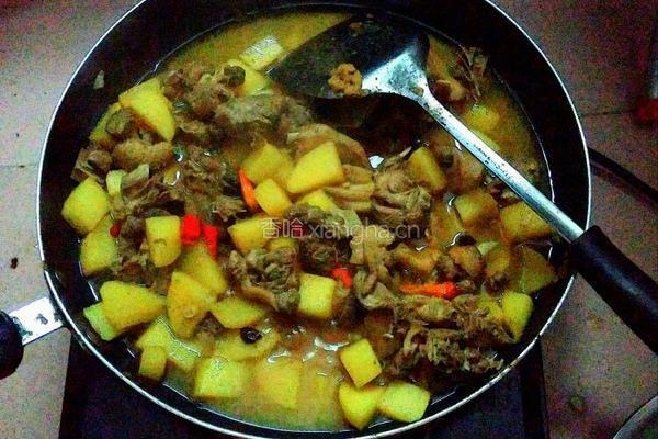 土豆焖鸭的做法图解8
