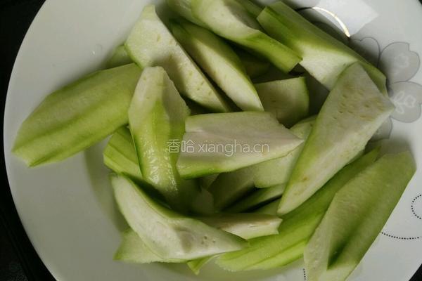 丝瓜炒肉丝的做法图解2