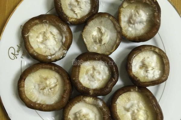 香菇酿鸡肉的做法图解3