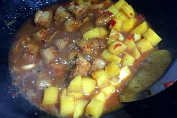 土豆烧肉的做法图解9