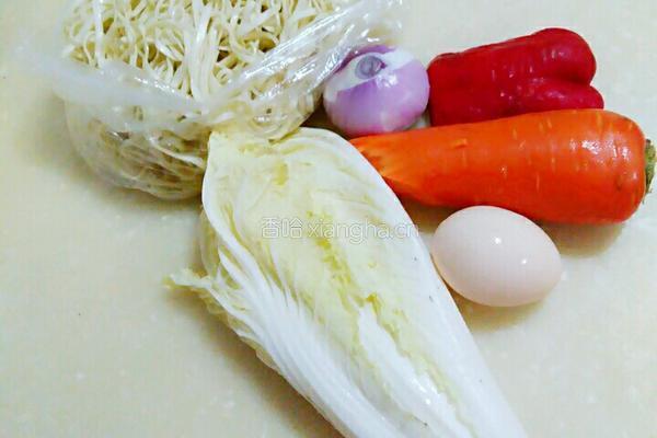 三丝炒面的做法图解1